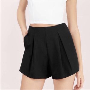 Pleated high waisted shorts